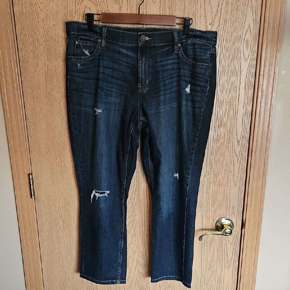 A.N.A Women's Distressed Jeans